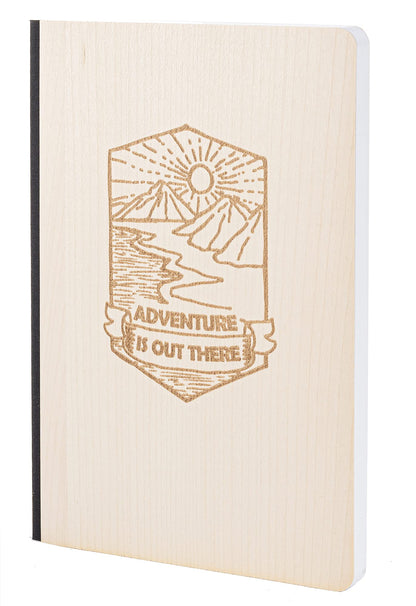 Notizbuch mit Holz Cover in A5 - ADVENTURE IS OUT THERE - Echtholz Notebook zum Reinschreiben Holzeinband 192 blanko Seiten 90g