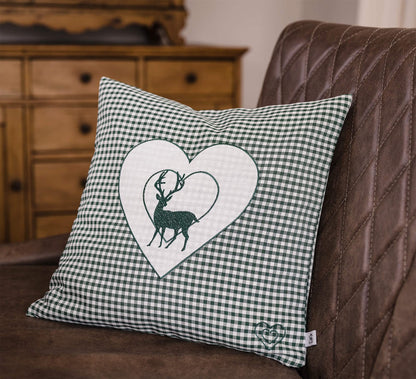 Zirbenkissen Bestickt mit Hirsch und Herz grün karriert Größe 40x40 cm befüllt mit Zirbenflocken aus Zirbenholz