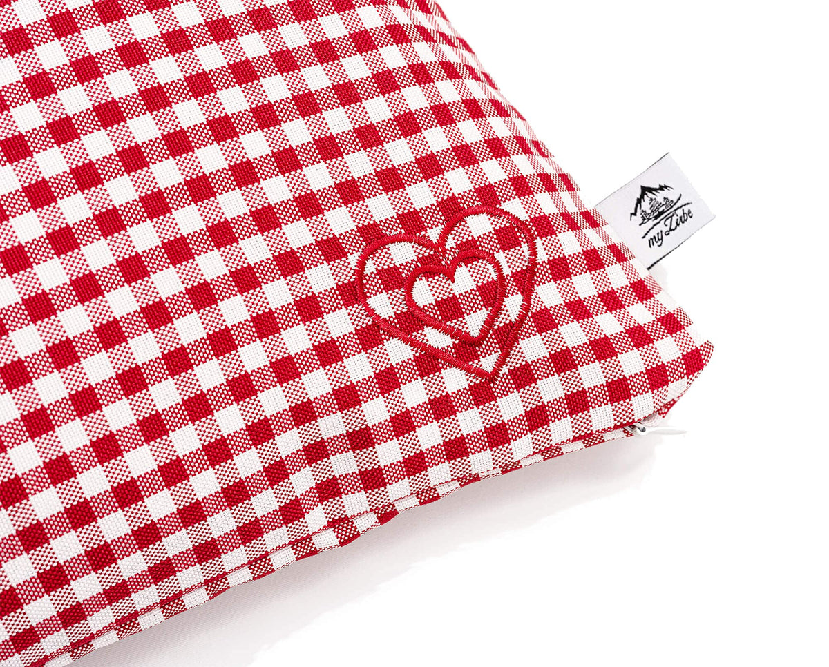 Zirbenkissen Bestickt mit Herz und Edelweiss rot karriert Größe 40x40 cm befüllt mit Zirbenflocken aus Zirbenholz